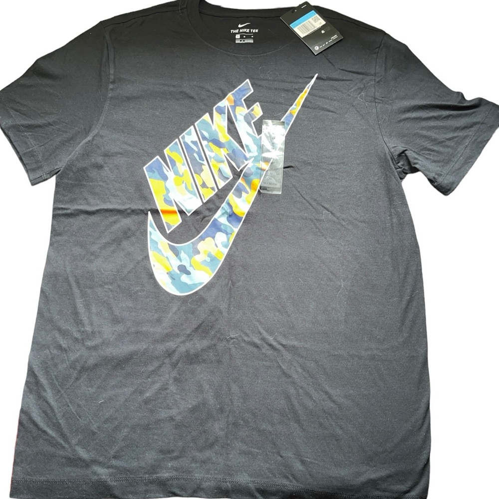 The Nike Tee Foamposite Orange Camo T-Shirt Men’s Medium NWT